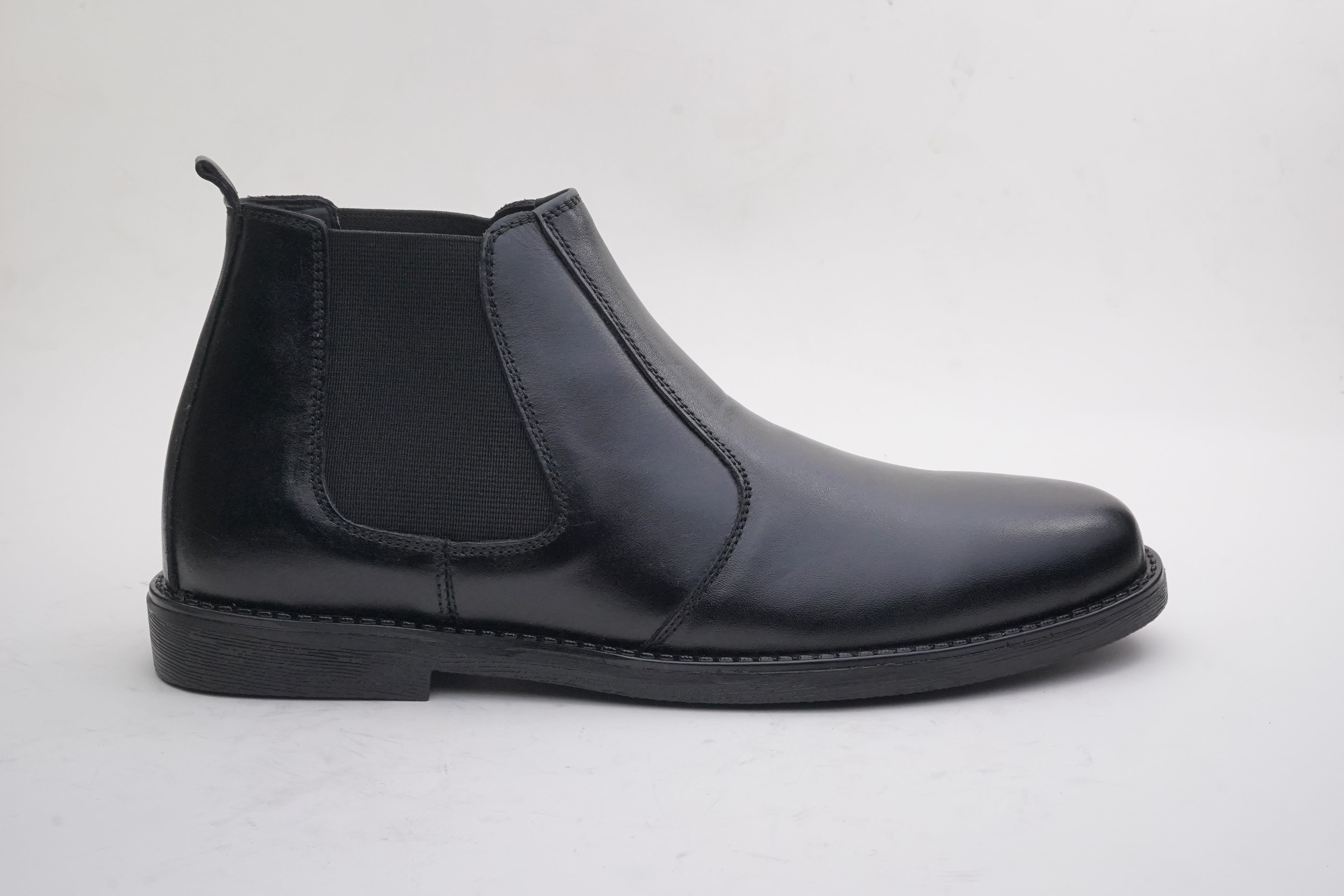 Leather Chelsea Boot Black DC-02