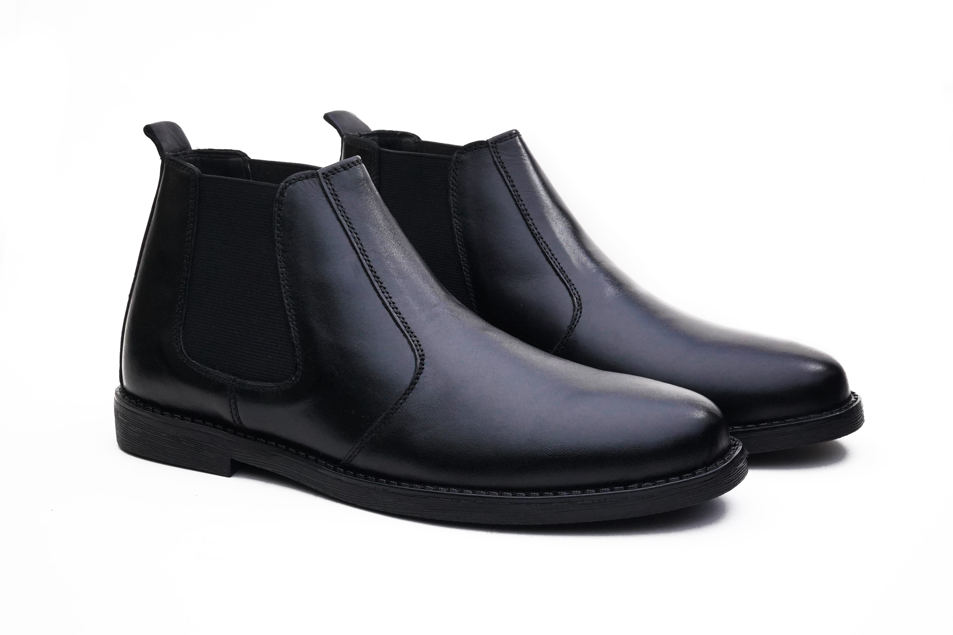 Leather Chelsea Boot Black DC-02